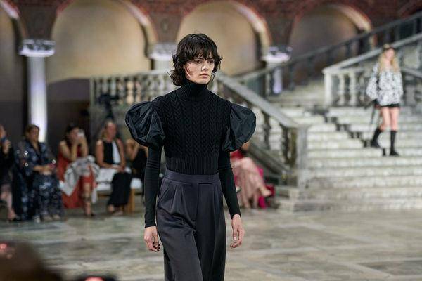 DIOR衣服、饰品都是蝴蝶！2024早春一秒飞墨西哥 托特包选择好多 时尚穿搭 图15张