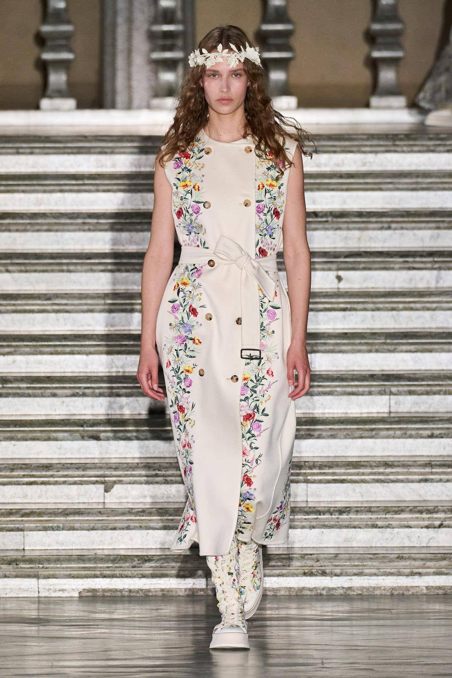 DIOR衣服、饰品都是蝴蝶！2024早春一秒飞墨西哥 托特包选择好多 时尚穿搭 图17张