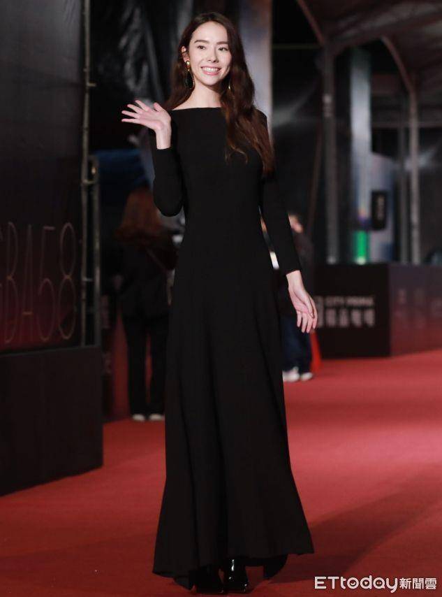 金钟时尚／网友票选林奕岚红毯最美、庄凯勋以黑马之姿拿下最帅 时尚穿搭 图6张