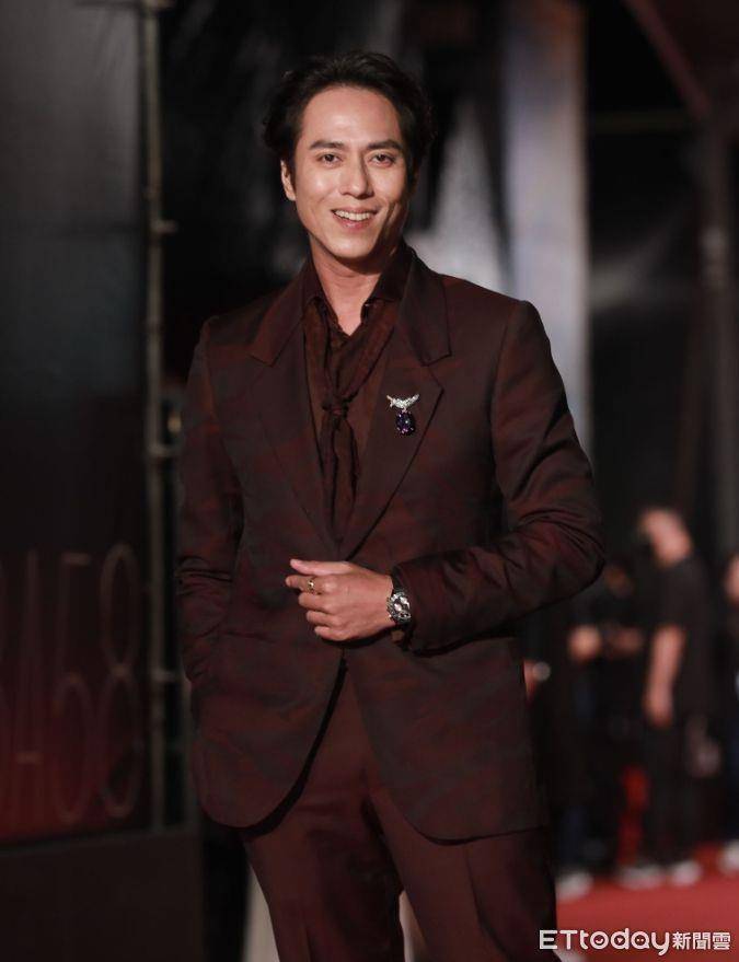 金钟时尚／网友票选林奕岚红毯最美、庄凯勋以黑马之姿拿下最帅 时尚穿搭 图9张