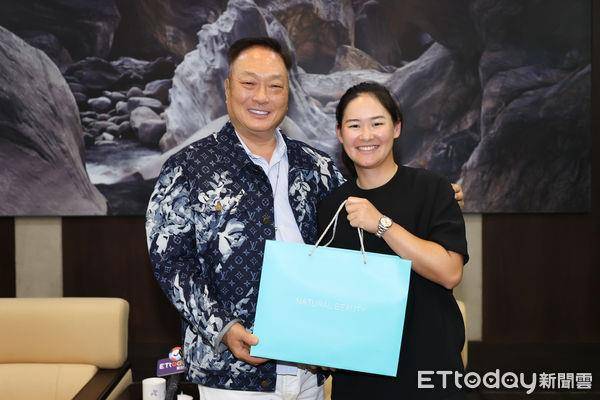 高球女将李旻带妈妈到潮正奢REGAL CLUB＆SPA　休息充电再拼佳绩 最新资讯 图5张