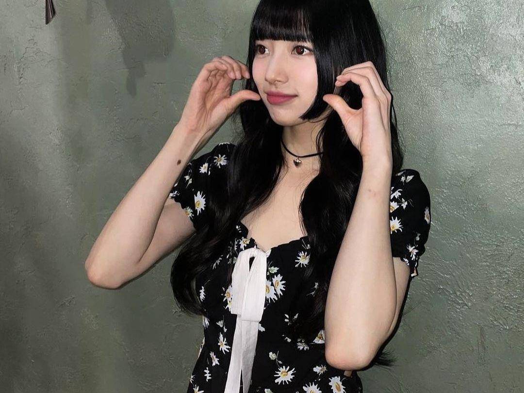 秀智《我的女神室友斗娜》穿搭公式太撩心！同款碎花洋装、爱心发夹抢收 最新资讯 图4张