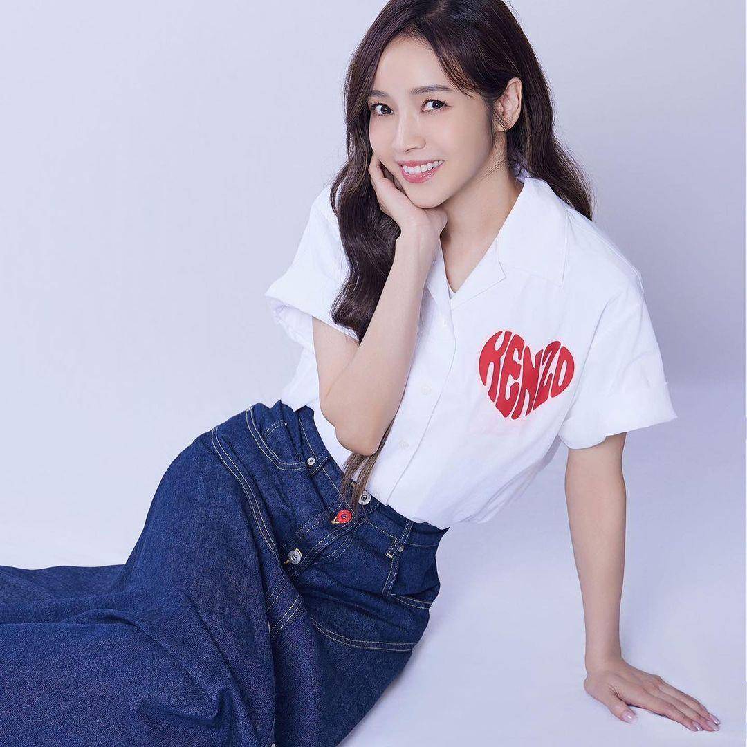 侯佩岑太冻龄被赞20年都没变！自曝“保养很严格”每天必喝五青汁 最新资讯 图3张