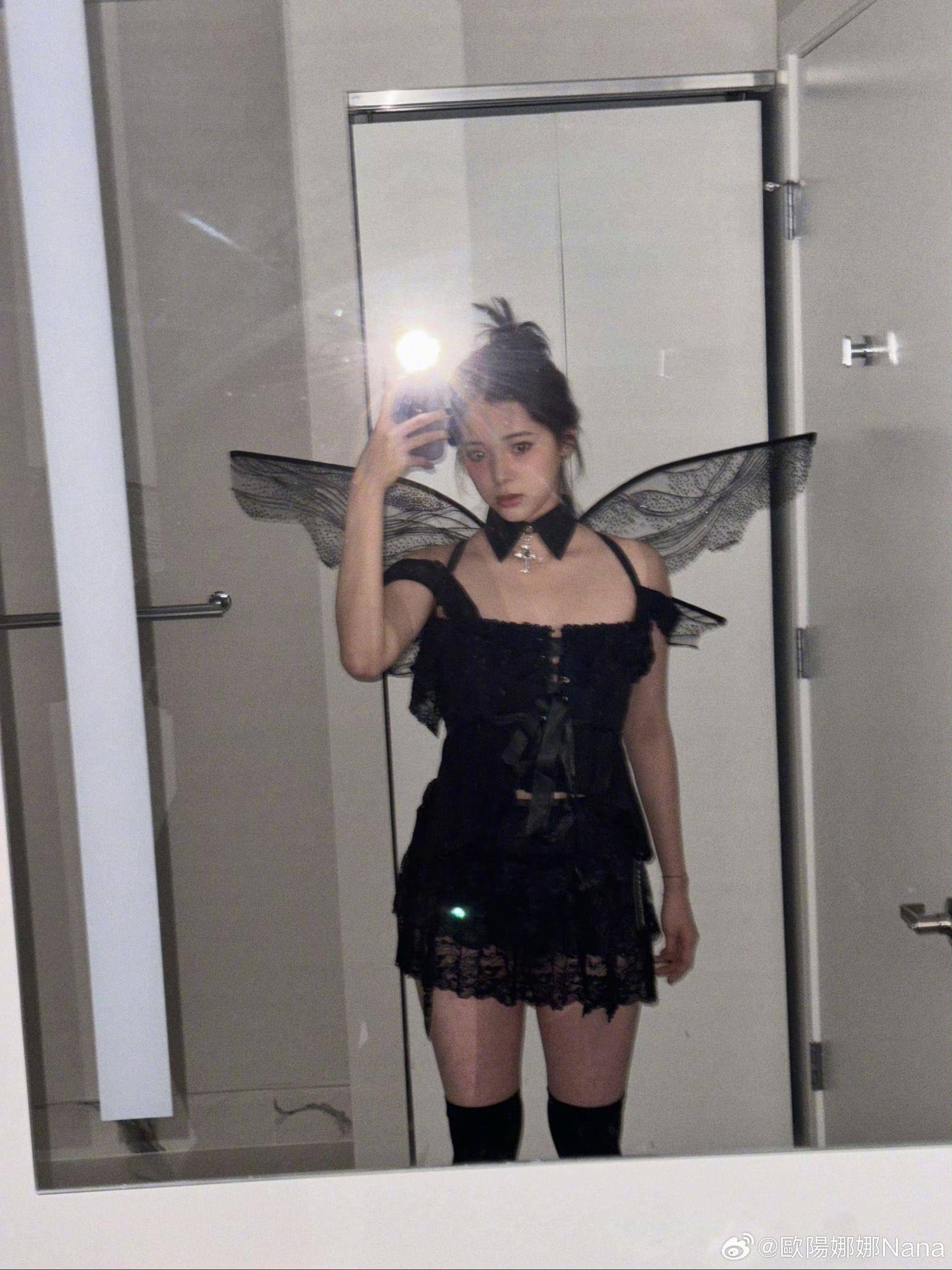 欧阳娜娜万圣节扮性感猫女！　透视蕾丝装＋翅膀绝美惊艳网友 名人名流 图1张
