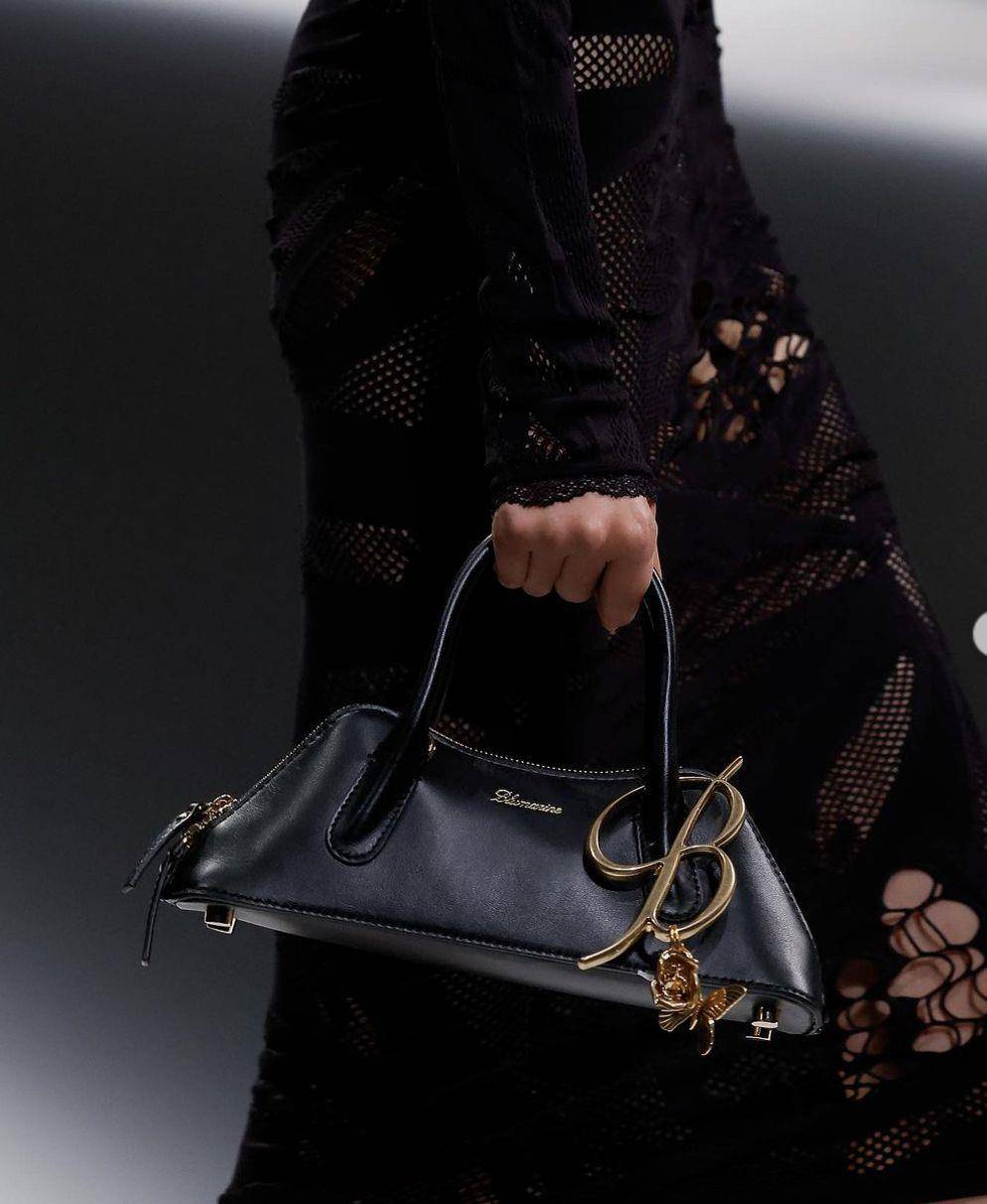 Tod's前创意总监跳槽韩团爱牌Blumarine！　Y2K风潮明年2月翻开新篇章 名人名流 图2张