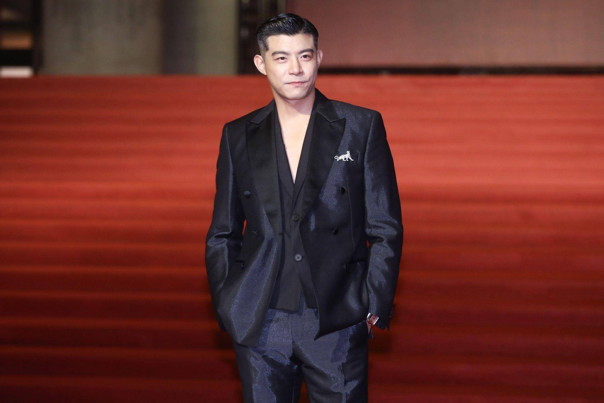 金马时尚／最贵气明星是许光汉！　2亿首曝光Tiffany钻石鸟飞上身 时尚穿搭 图5张
