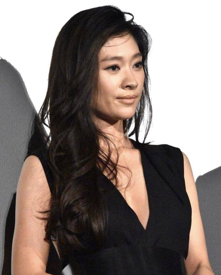 “日剧女王”篠原凉子50岁拥有不老神颜　4大透明感美肌法公开 最新资讯 图3张