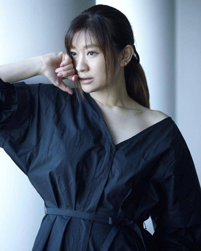 “日剧女王”篠原凉子50岁拥有不老神颜　4大透明感美肌法公开 最新资讯 图2张