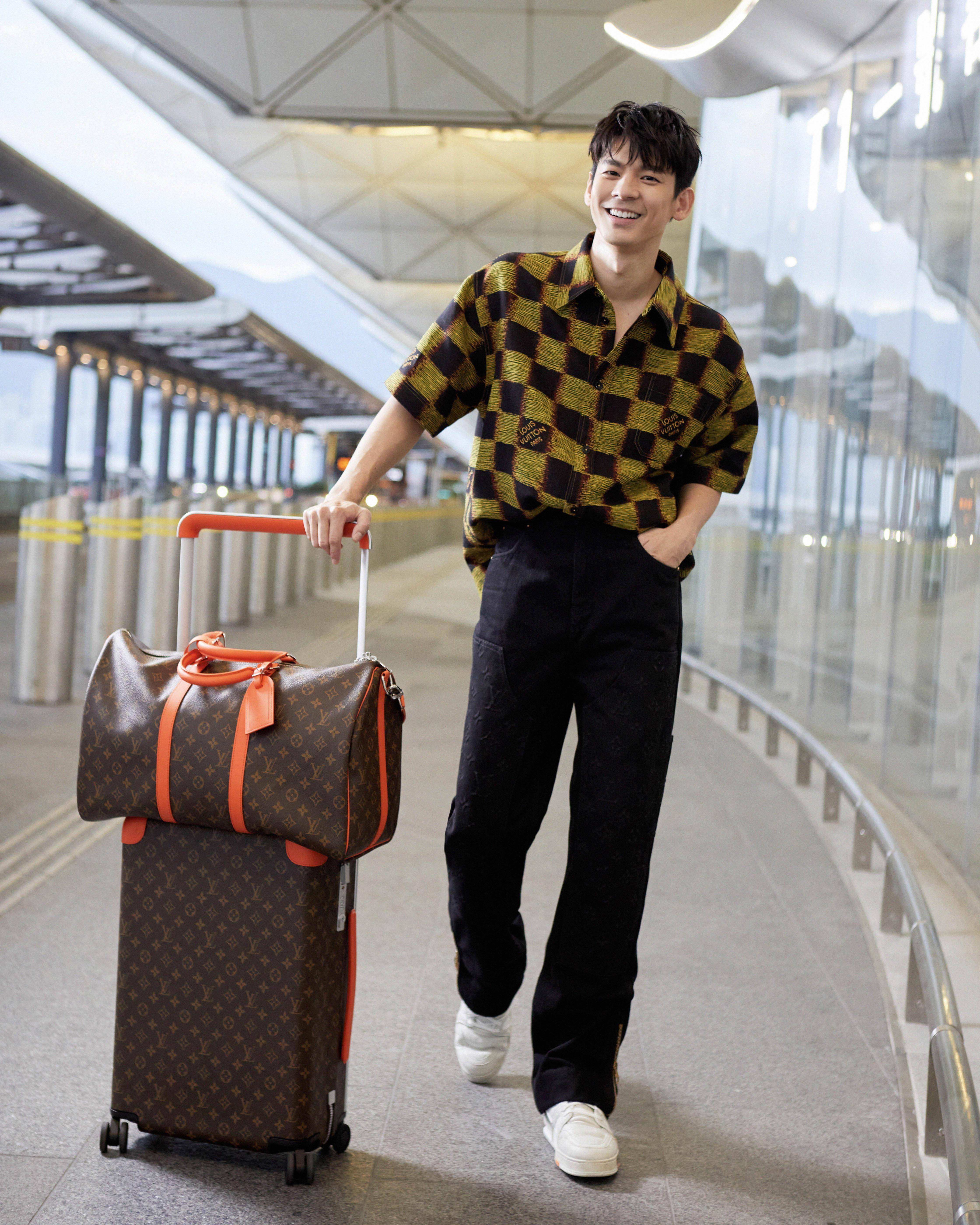 LV香港办秀“女富豪15岁女儿”转发倒数！加码桌布下载　DIOR也出贴图 名人名流 图3张