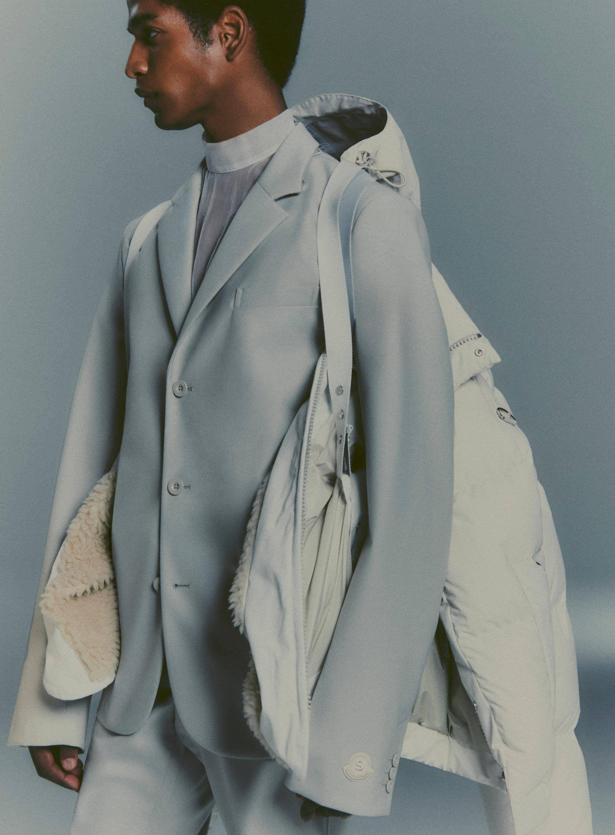 潮粉必抢！Canada Goose猿人羽绒衣、MONCLER X SACAI解构服能当配饰 最新资讯 图6张