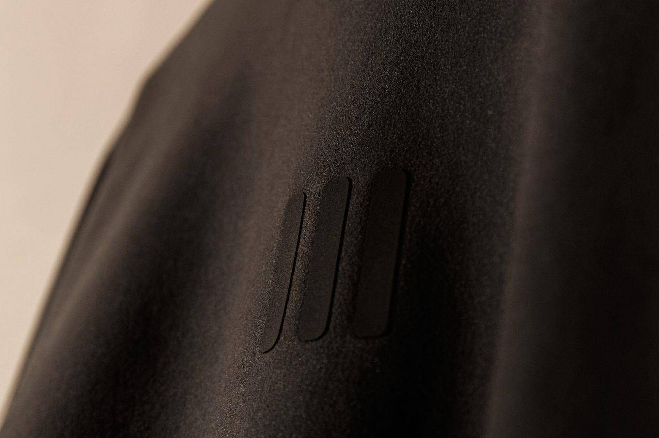 抢看Fear of God X adidas精品级运动装、极简篮球鞋！12／6信义开卖 最新资讯 图3张