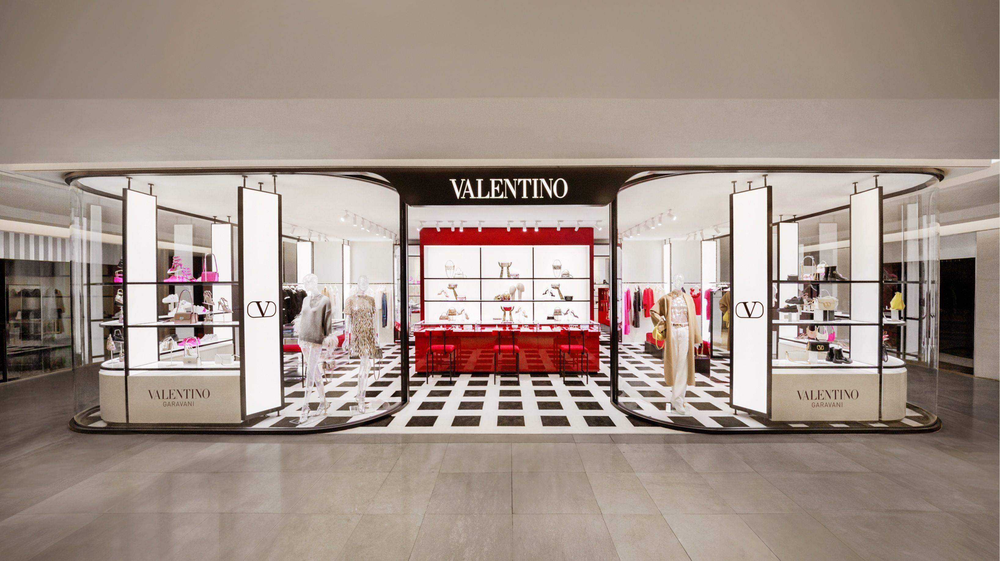 Valentino全新精品店落脚台中推限时活动！Gap进驻LaLaport拥240坪大空间 时尚穿搭 图1张