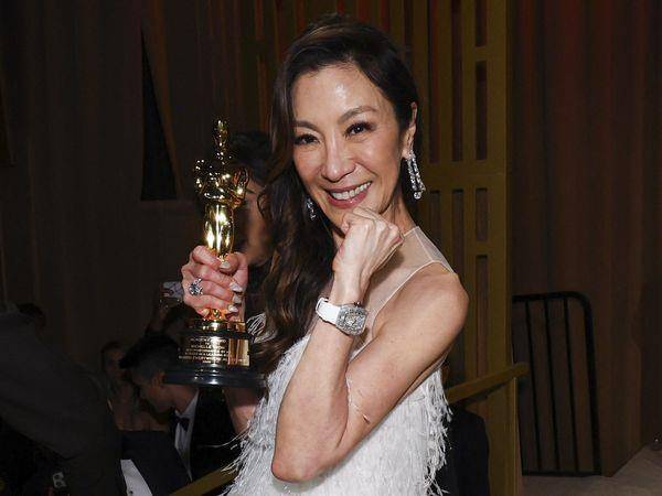 杨紫琼近700万“表王”彩虹表美翻　老公被炒上7000万的PP更威 名人名流 图4张