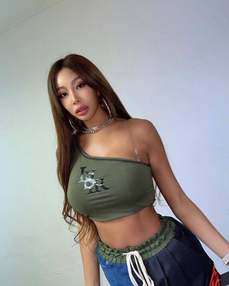 嘻哈女王Jessi美式御姐风辣翻！紧身洋装、短背心派对都必备 最新资讯 图4张