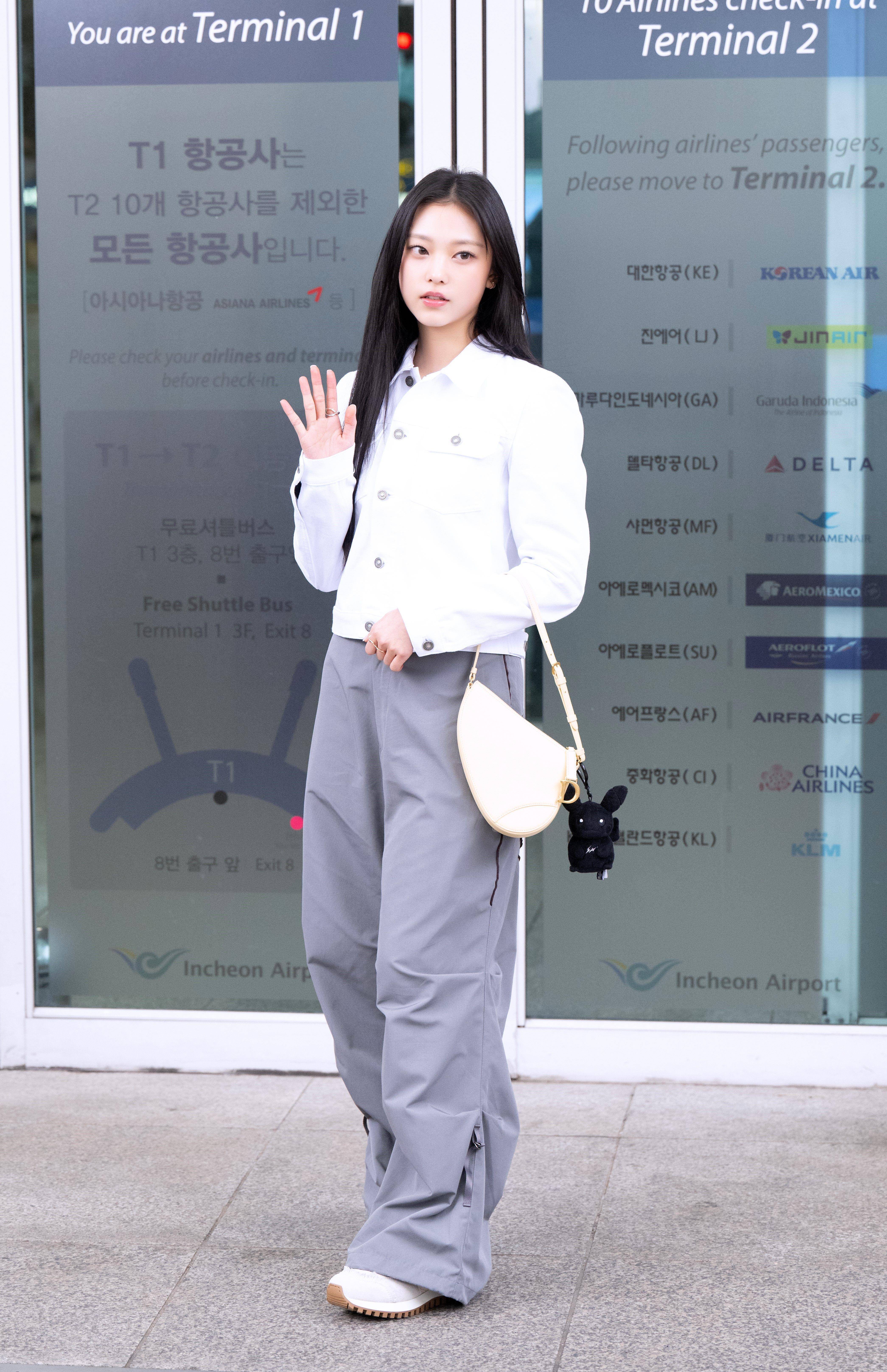 大秀直播／周杰伦“第一个邀请函”曝光　定装完成1／19晚上走进DIOR 时尚穿搭 图4张
