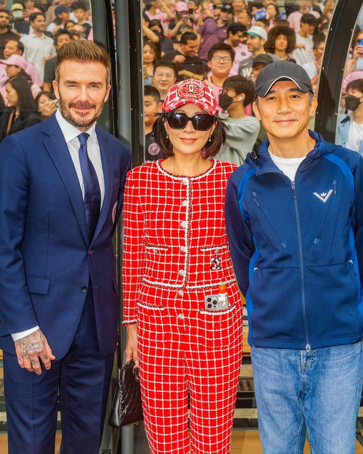 刘嘉玲香奈儿贵妇装被讥像“快餐店员”　与梁朝伟休闲装对比强烈 名人名流 图1张