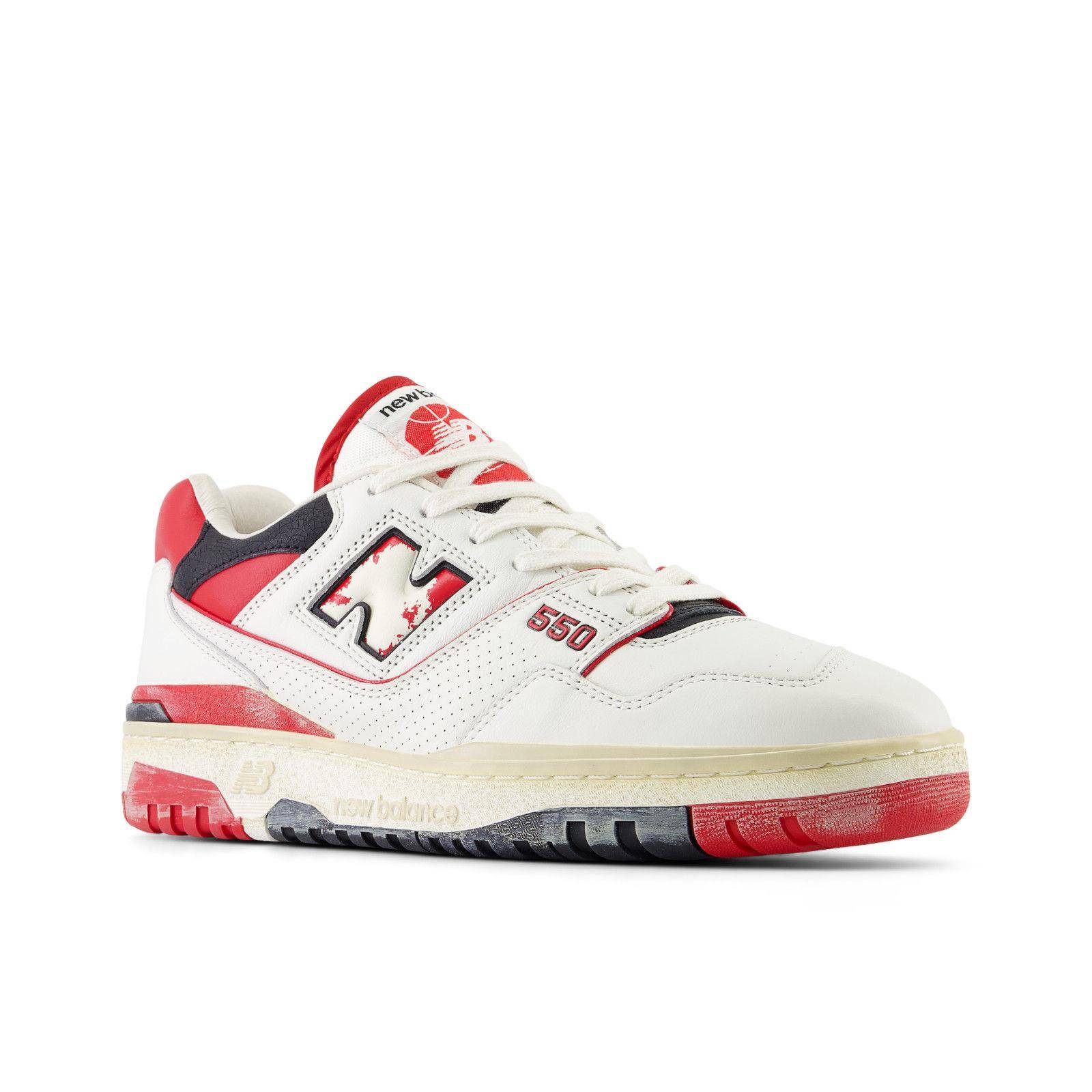 6款龙年限定鞋！Nike龙纹Swoosh帅翻　IU同款NB、鬼冢虎“龙吟虎啸”上脚 最新资讯 图5张