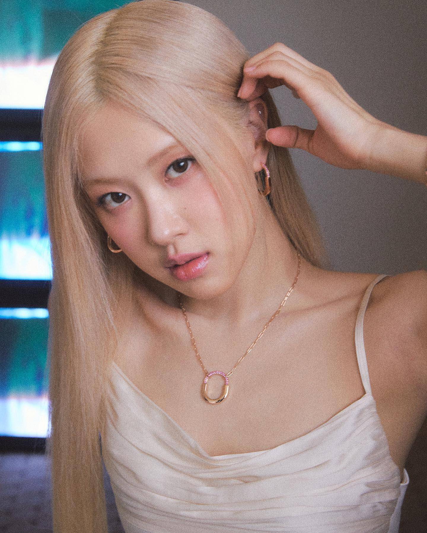 Jennie、Jisoo都爱金表！香水瓶盖变出八角形表壳、扭曲造型是撞击来的 奢侈品牌 图7张