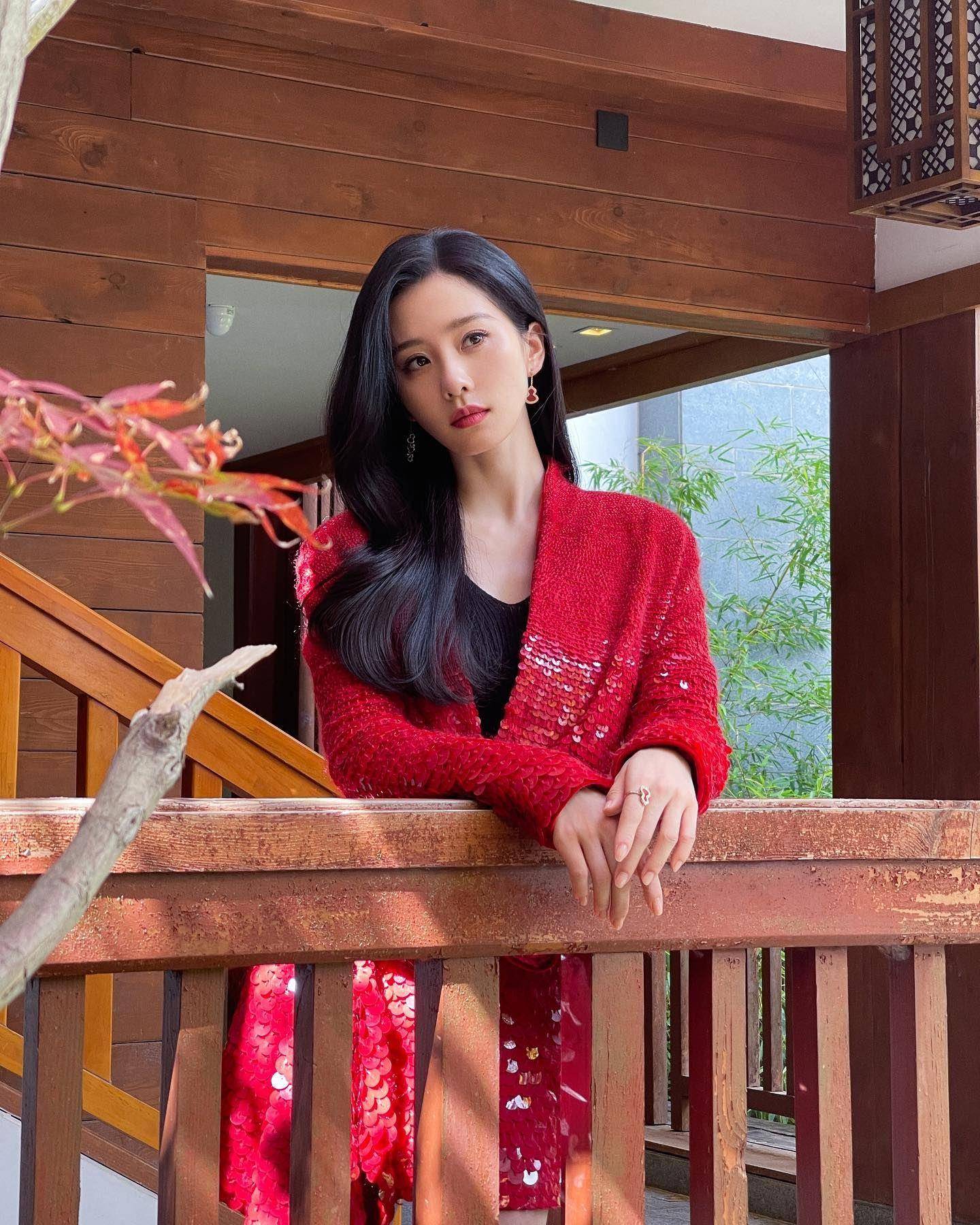 高圆圆叠搭珠宝海边吹风美翻　刘诗诗耳环控泄俏皮性格 奢侈品牌 图7张