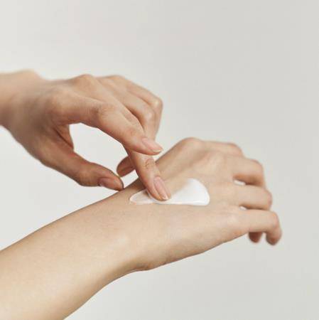贵不一定好！皮肤科医师曝“4大保养迷思”小心变敏感肌、加速老化 最新资讯 图2张