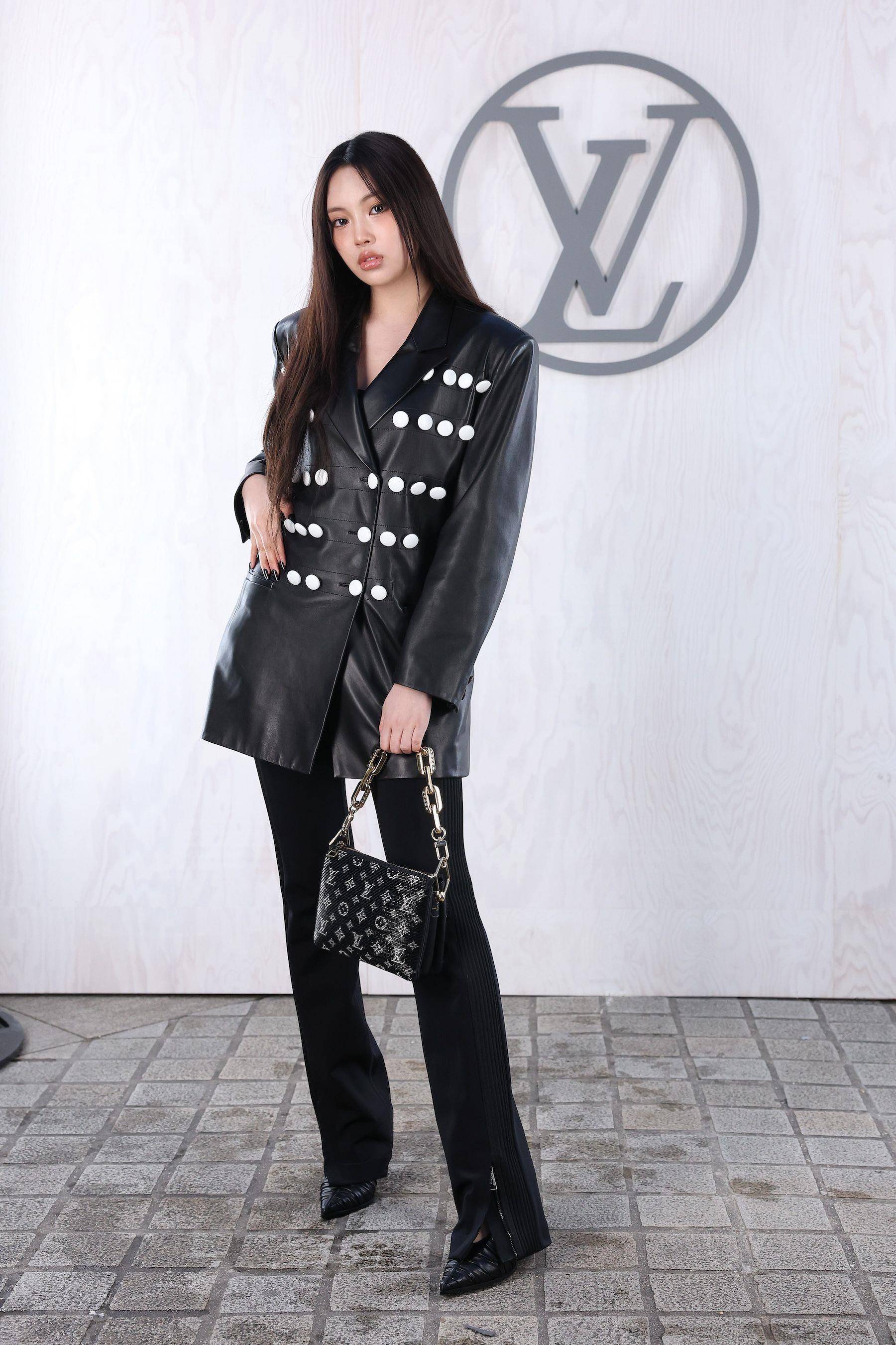 NewJeans Danielle代言CELINE！18岁混血女孩当Lisa学妹 时尚穿搭 图4张