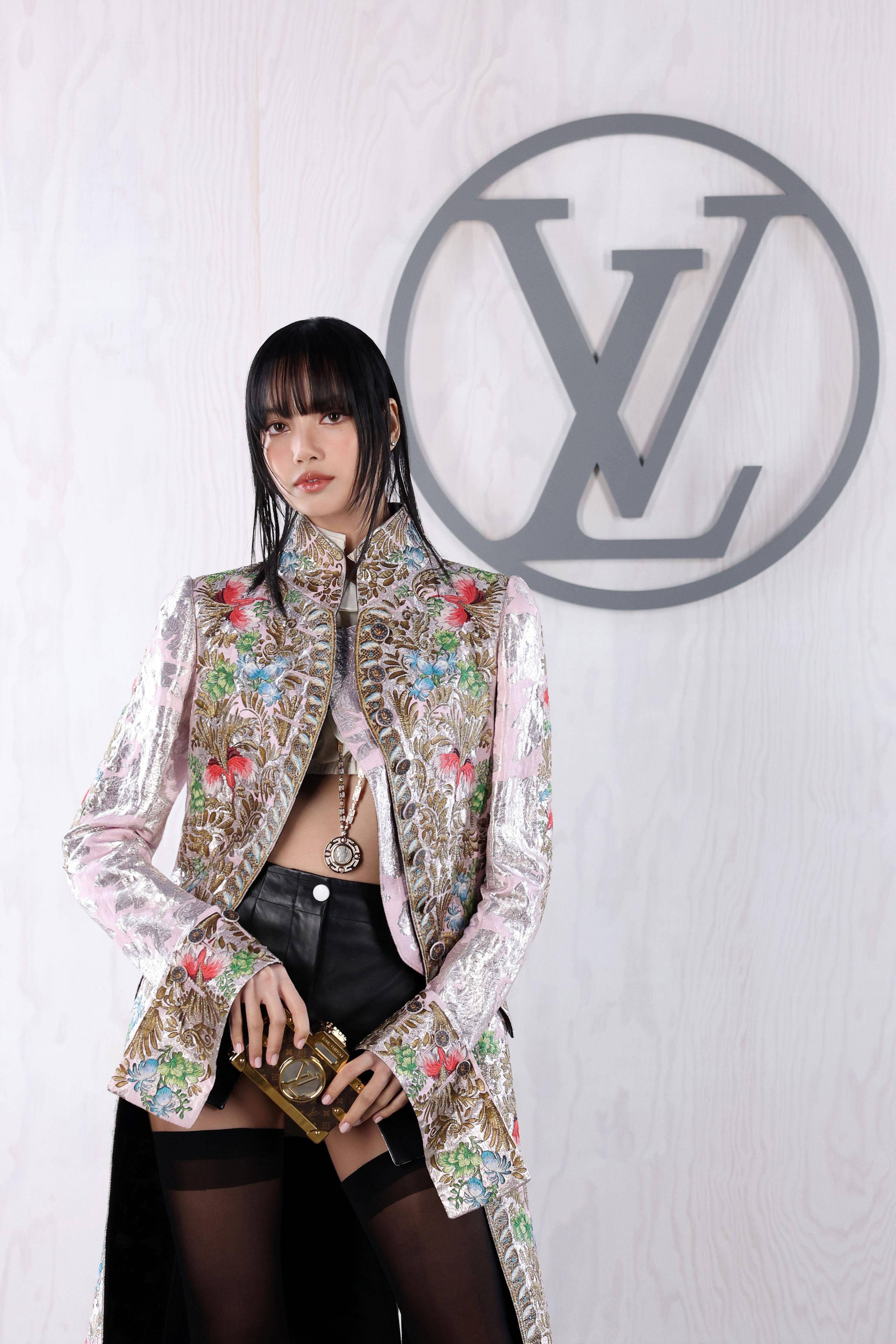 NewJeans Danielle代言CELINE！18岁混血女孩当Lisa学妹 时尚穿搭 图7张