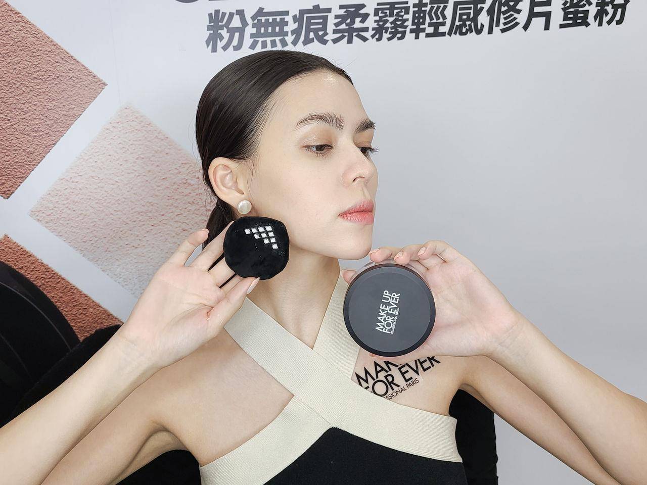 “金字塔定妆法”让粉底更持久！选紫色还能顺便当高光　肉肉脸瞬间小一半 最新资讯 图2张