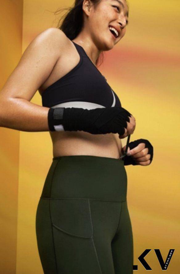 Nike微笑线翘臀裤为亚洲女孩打造！　lululemon极简时髦“ABC裤”再进化 最新资讯 图2张