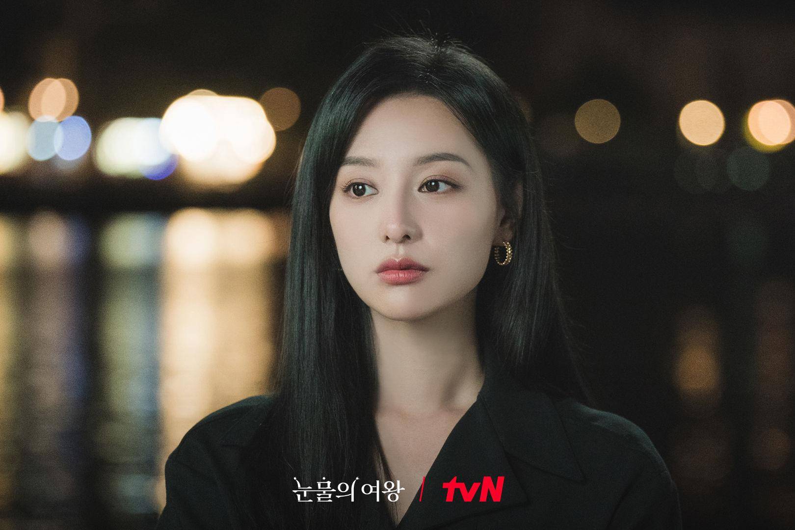 亮・珠宝／《泪之女王》金智媛耳环控　卡地亚衬女强人气势 名人名流 图3张