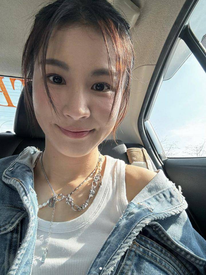 奔4女星驭肤术！柯佳嬿乳霜刮痧按摩、曾沛慈内补胶原蛋白养成上镜脸 最新资讯 图3张