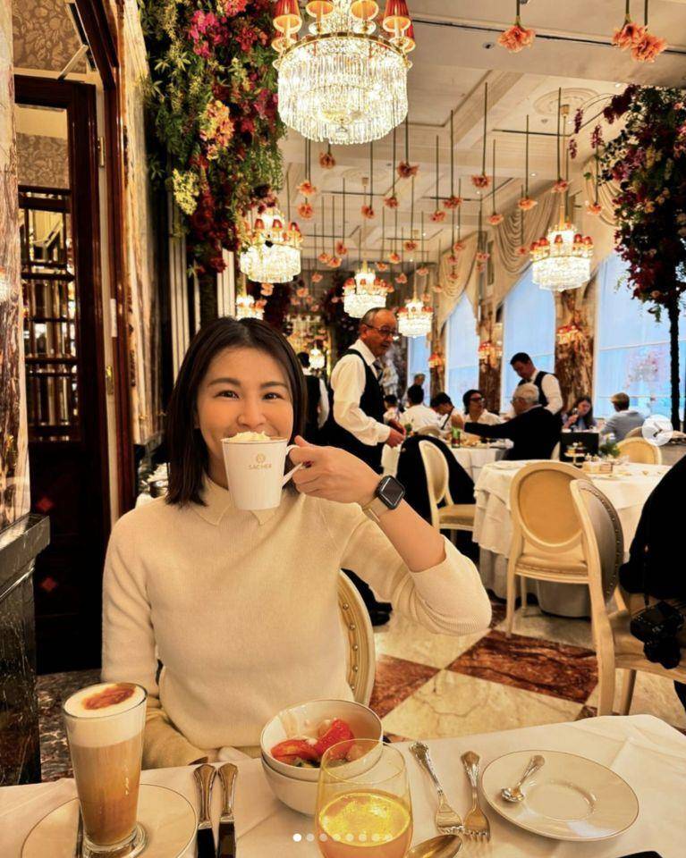 奔4女星驭肤术！柯佳嬿乳霜刮痧按摩、曾沛慈内补胶原蛋白养成上镜脸 最新资讯 图4张