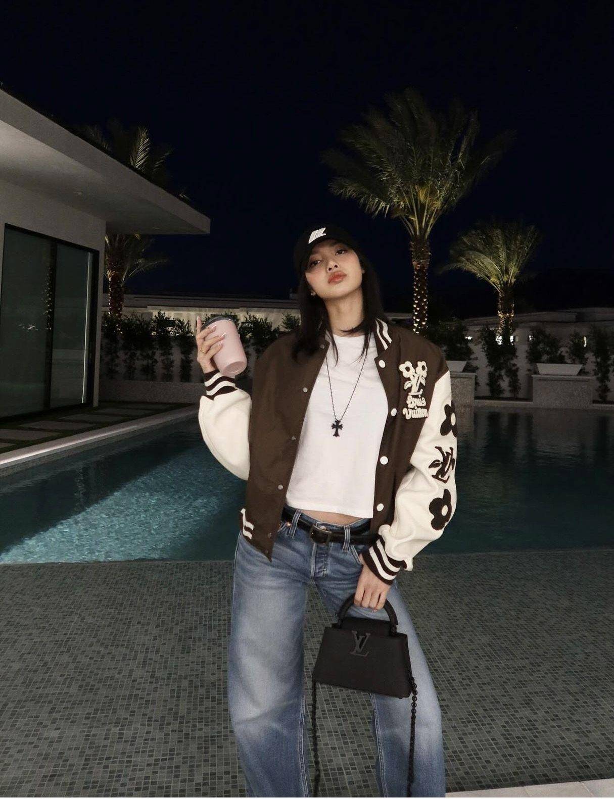 Lisa热裤配LV长靴又帅又辣　逆天美腿音乐节吸睛 名人名流 图3张