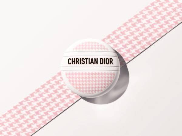 Dior护手霜推出粉红千鸟格纹版、CHANEL幸运之骰香氛皂为你招唤好运 最新资讯 图3张