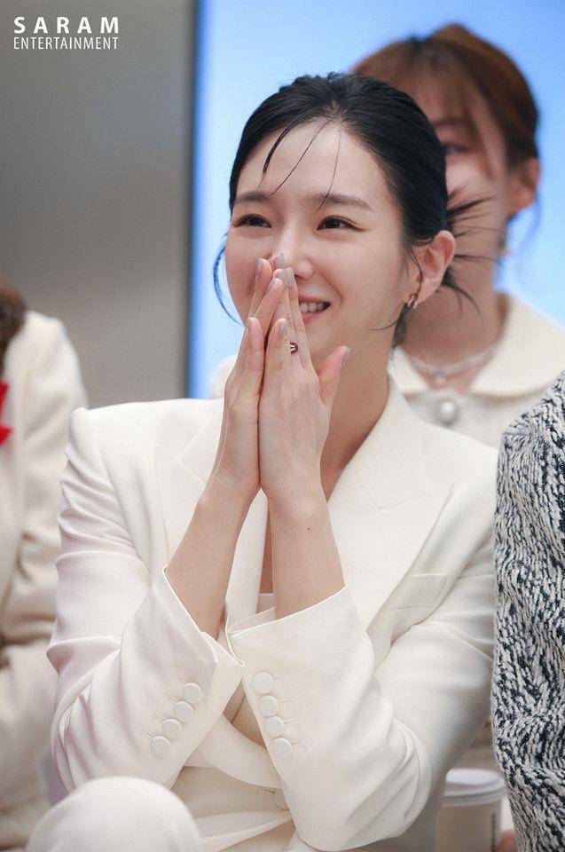 30代女星保养术！刘品言爱逛法国药妆、朴圭瑛多喝水肌肤超水嫩 最新资讯 图5张