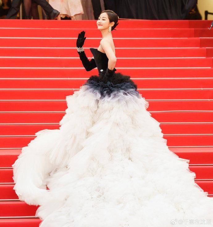 辗压巩俐、彭于晏！网红登坎城竟获“特写1分钟”惊人背景曝 名人名流 图2张