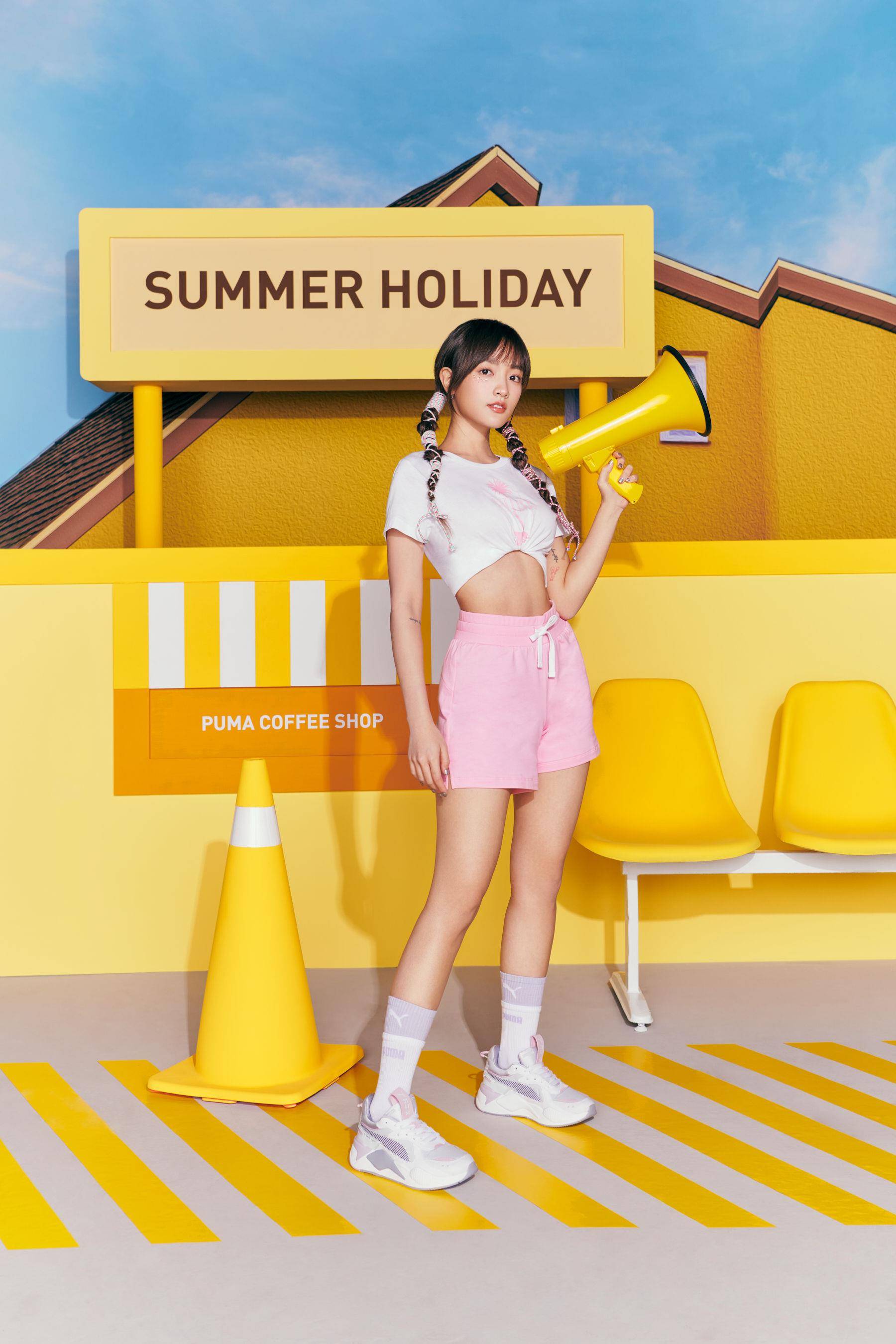 夏日缤纷鞋！美牌Sporty ＆ Rich话题联名adidas、王净银粉PUMA复古鞋 最新资讯 图4张