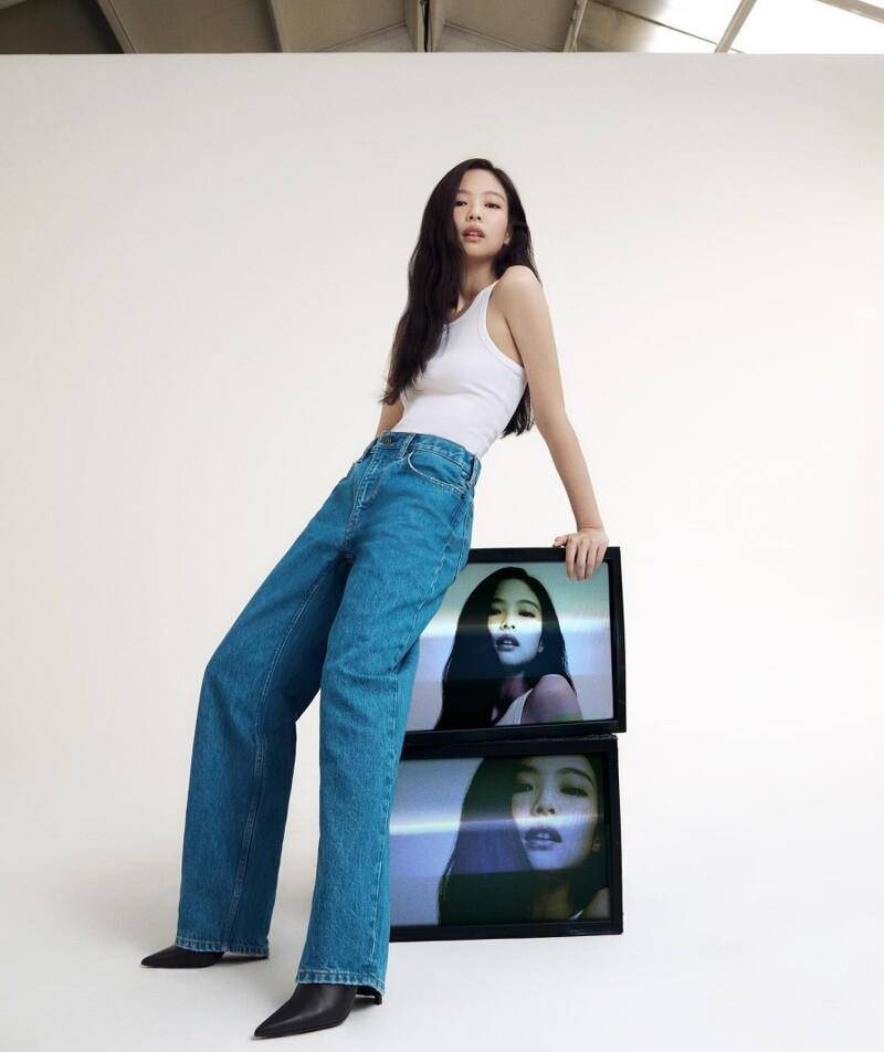 夏季白色背心强势登场！Jennie穿上拍CK大片　秀智、舒淇也跟上 最新资讯 图1张
