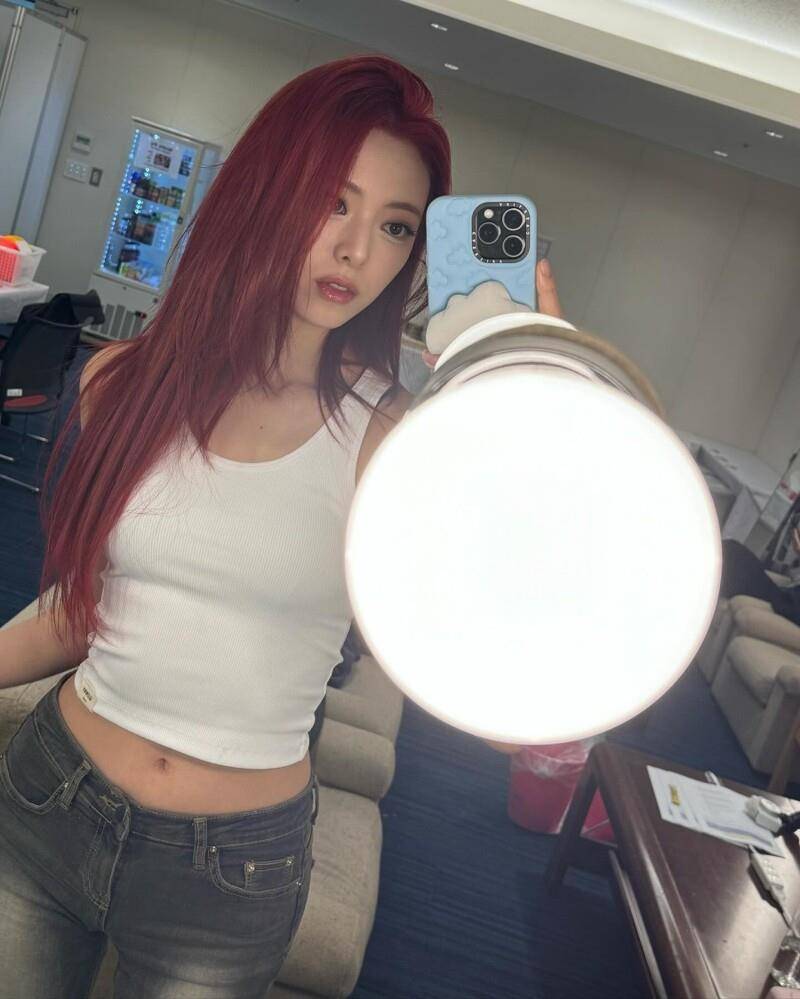 夏季白色背心强势登场！Jennie穿上拍CK大片　秀智、舒淇也跟上 最新资讯 图8张