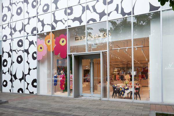 皱折手机包很好用、香草白服装太迷人　HOMME PLISSÉ ISSEY MIYAKE新店独卖款一次看 时尚穿搭 图9张
