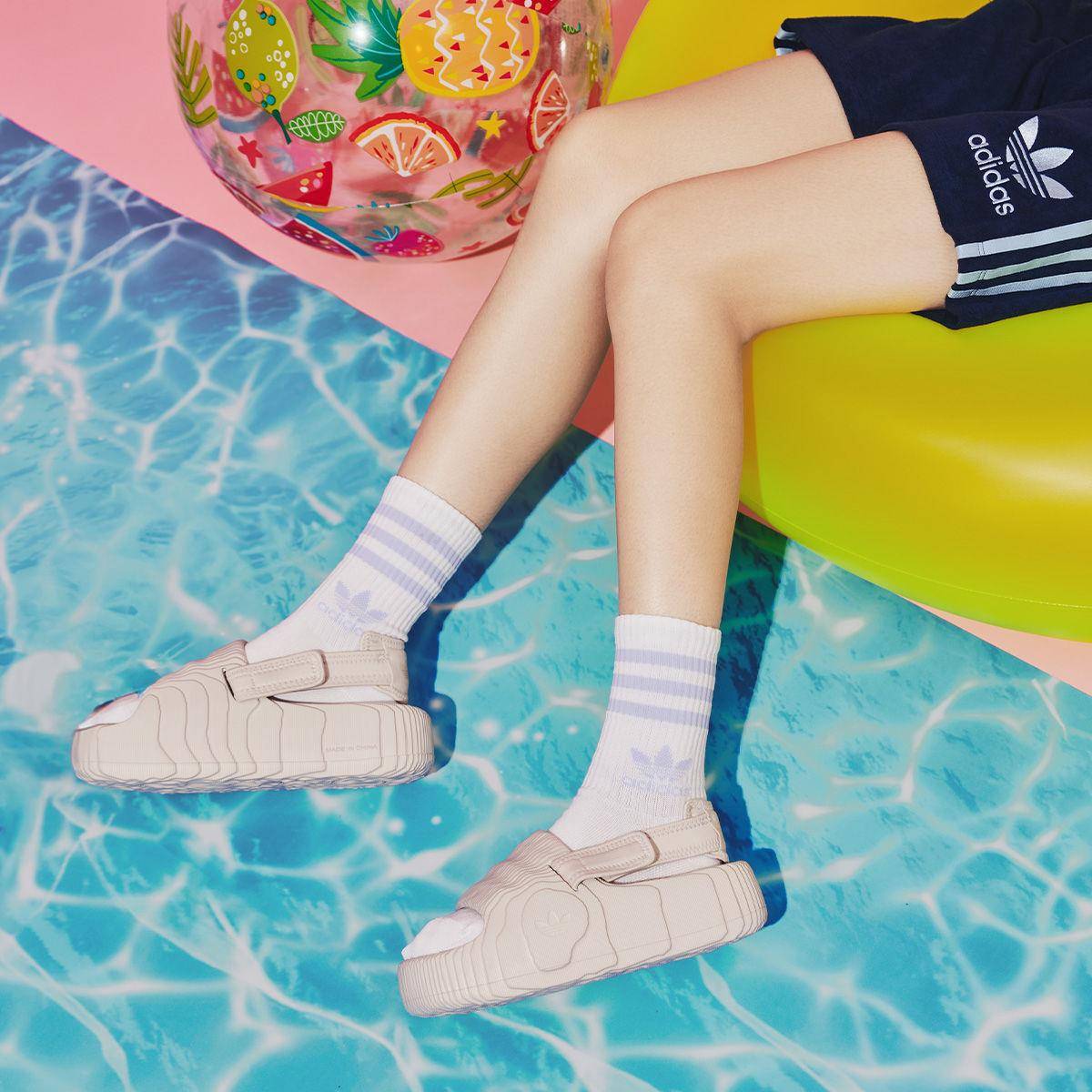 夏日轻盈首选！王净同款PUMA云朵厚底鞋、adidas adiFOM运动潮拖萌翻 最新资讯 图3张