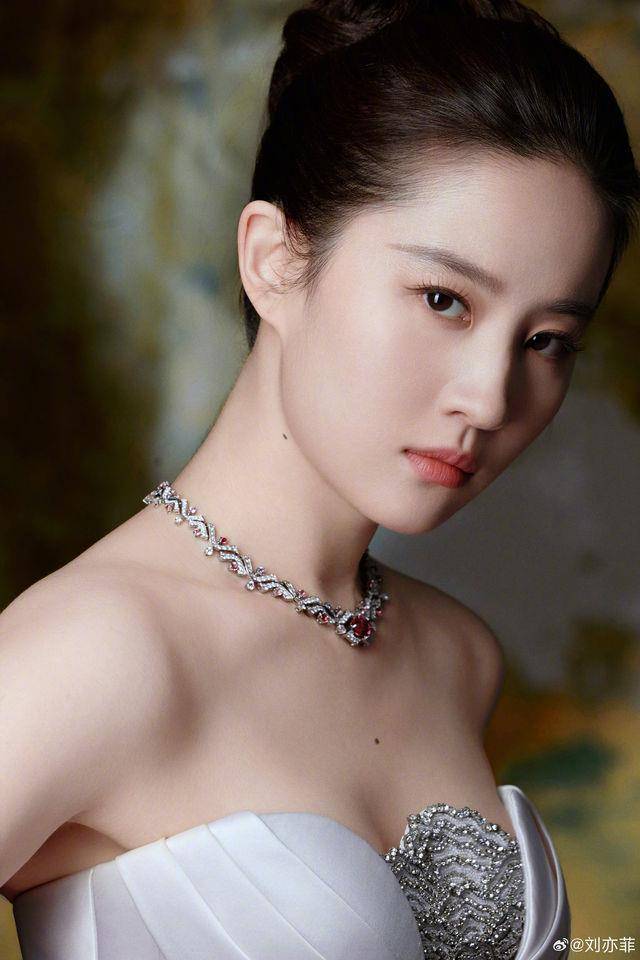 星变美／36岁高画质拍戏零细纹　“刘亦菲洗脸法”网络疯传 最新资讯 图3张