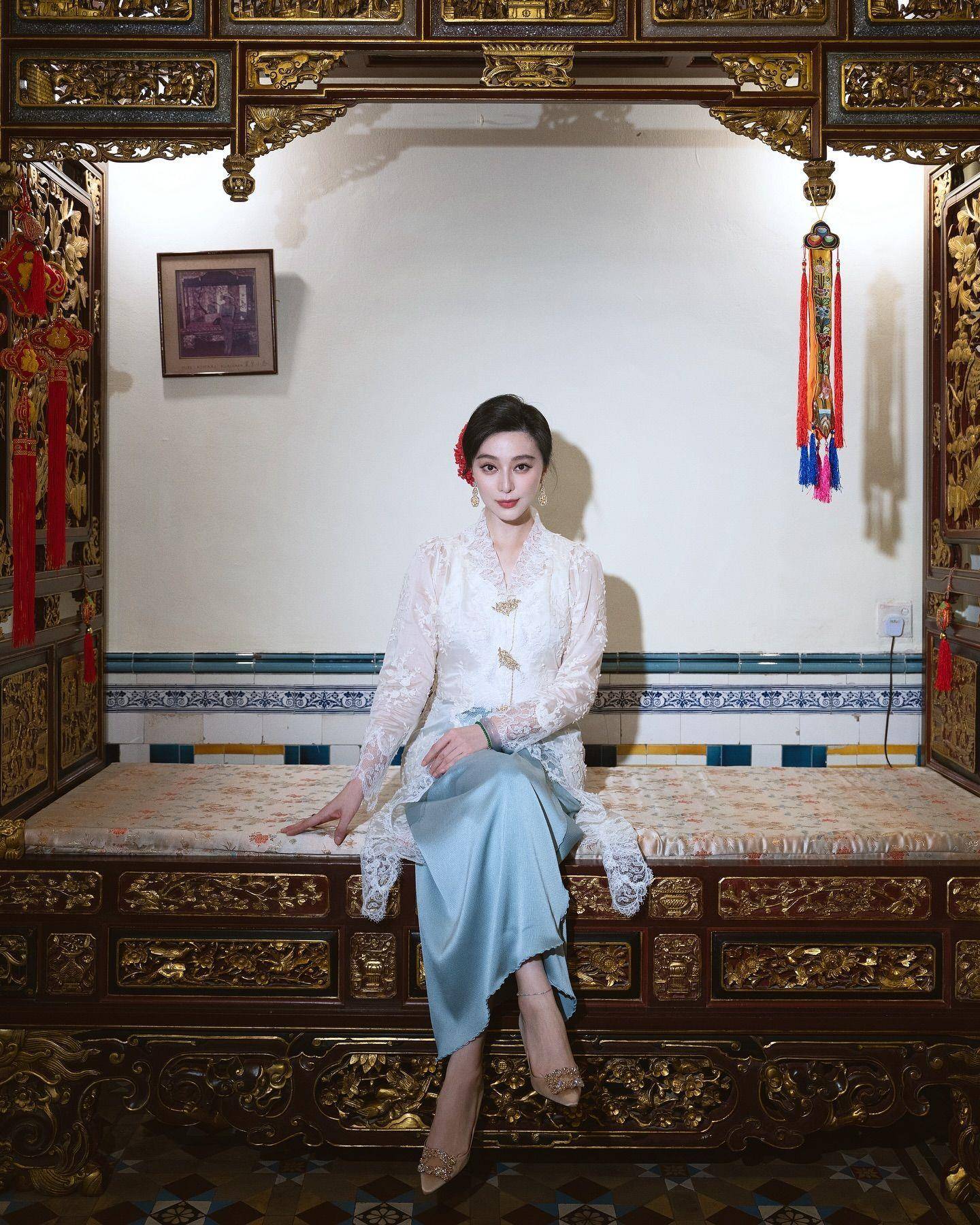 范冰冰蕾丝装美翻　盛装游马来西亚大啖美食 时尚穿搭 图1张