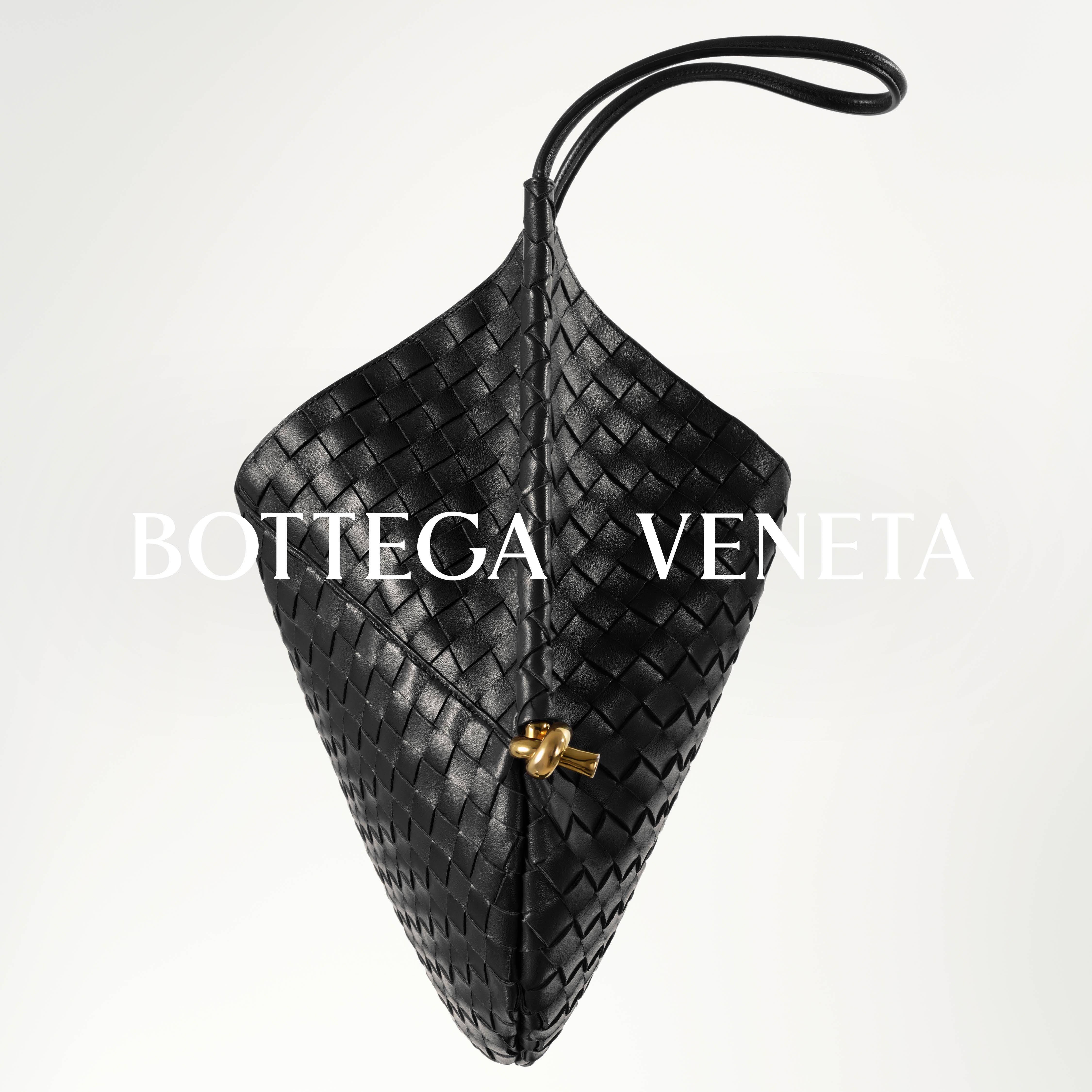 包开箱／Bottega Veneta鸡蛋包话题登场！金属扭结、编织皮革低调奢华 时尚穿搭 图3张