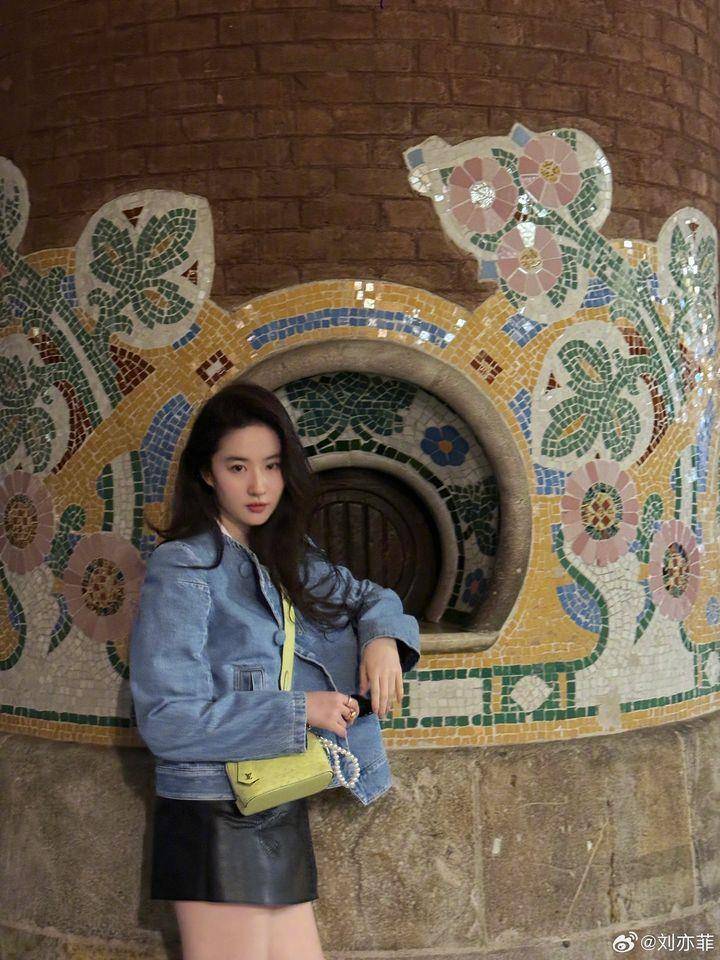 星变美／36岁高画质拍戏零细纹　“刘亦菲洗脸法”网络疯传 名人名流 图2张