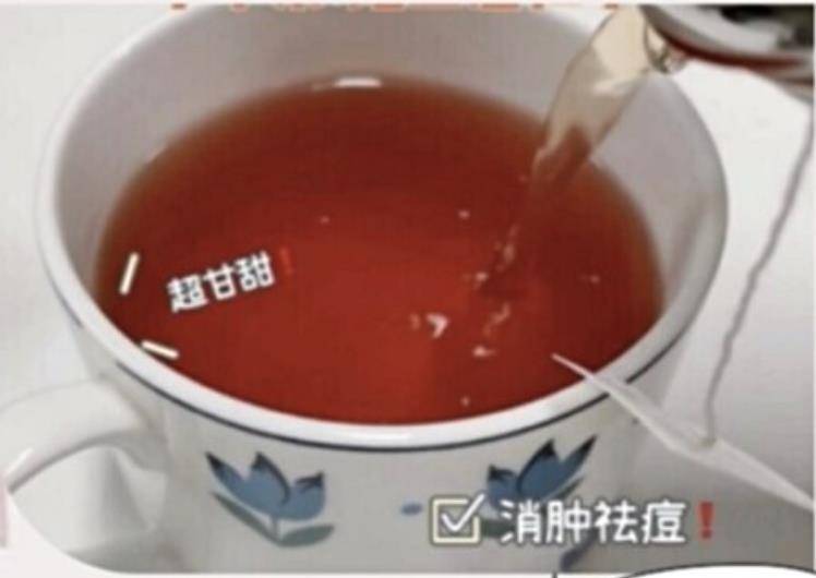 下巴痘狂长？皮肤科医师教4招改善　2大“万能祛痘水”还能消水肿 最新资讯 图1张