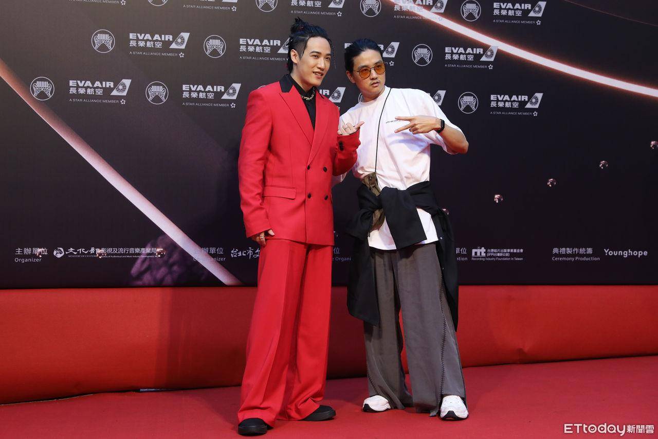 金曲时尚总览 ／孙盛希破尺度镂空裙全场最辣！杨乃文激帅西装电晕网 名人名流 图14张