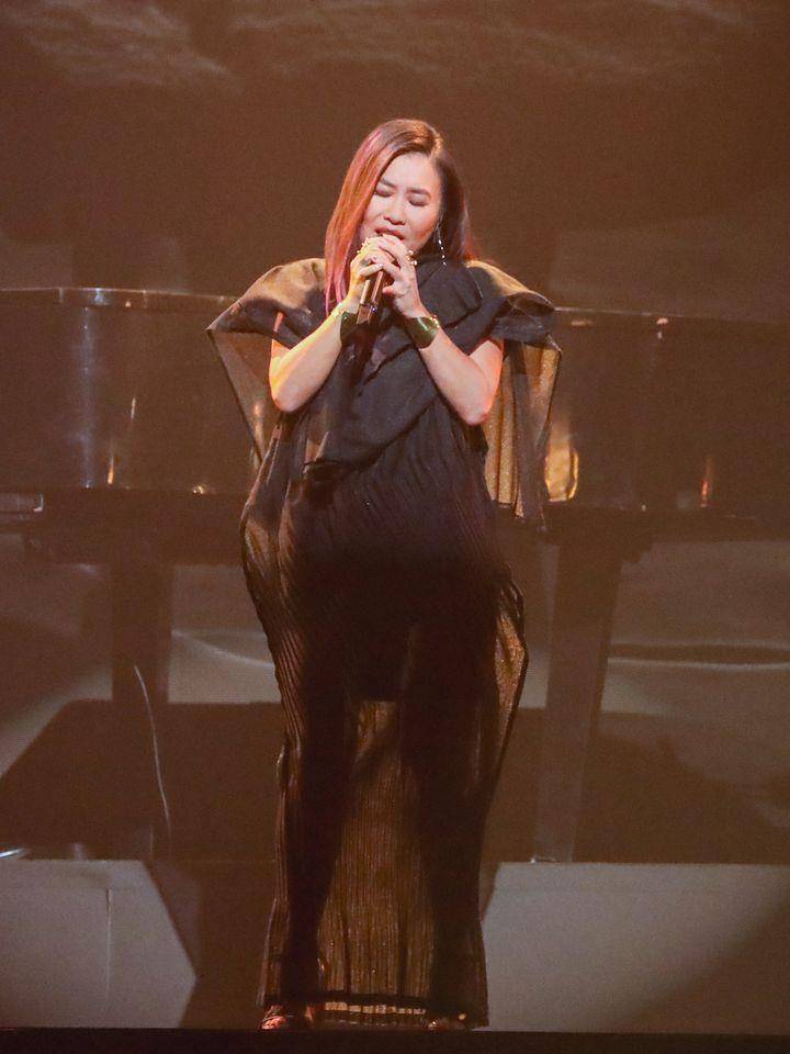 没上红毯太可惜！A-Lin、艾怡良压轴颁奖礼服美炸　知情人都发现竟是撞牌 时尚穿搭 图3张