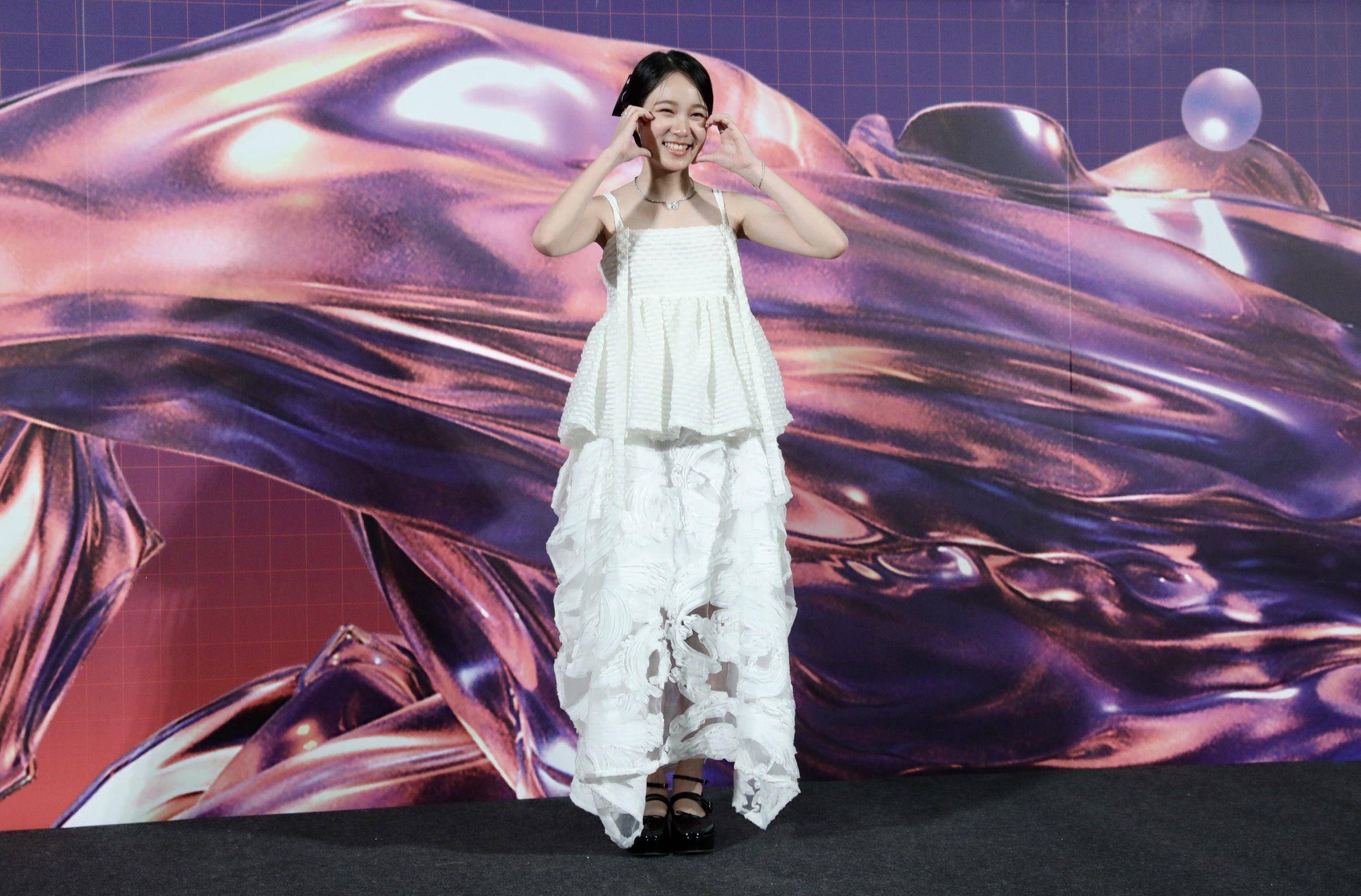 林柏宏辗压女星当北影最贵气公子　巧搭3600万黄钻耳环当胸针 时尚穿搭 图4张
