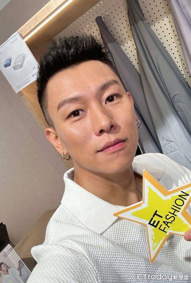 瘦子自曝“喜欢裸睡”大赞冰锋被太舒服！证实喜迎二胎　将全程陪产 时尚穿搭 图2张