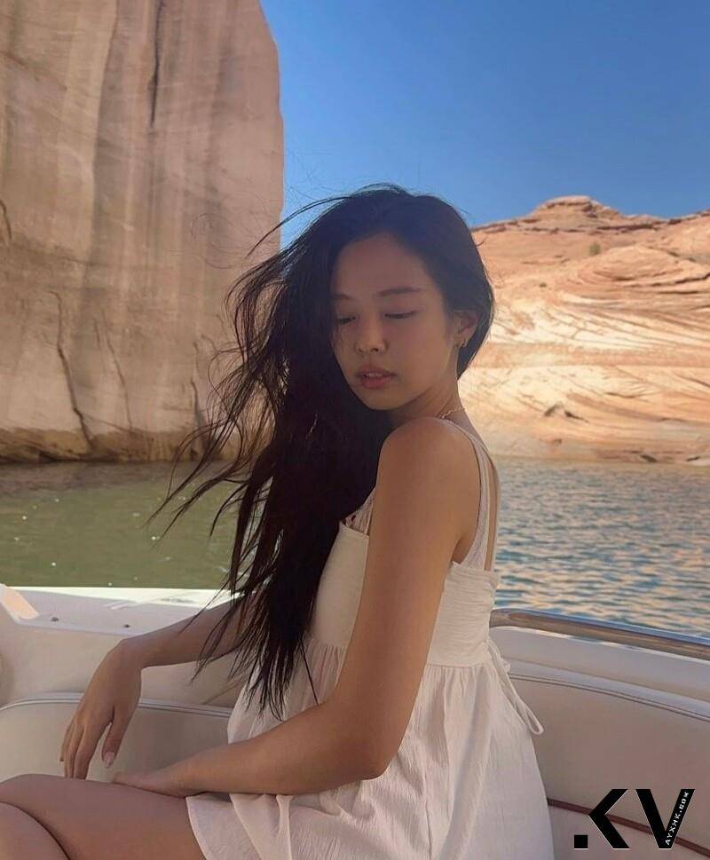 Jennie珠宝穿搭4招！戒指叠戴、多层项炼打造小脸　职场也适合 最新资讯 图7张